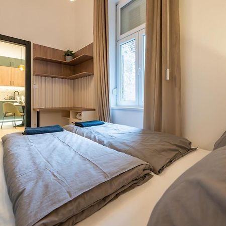 Acacia-A20 Suites Будапеща Екстериор снимка